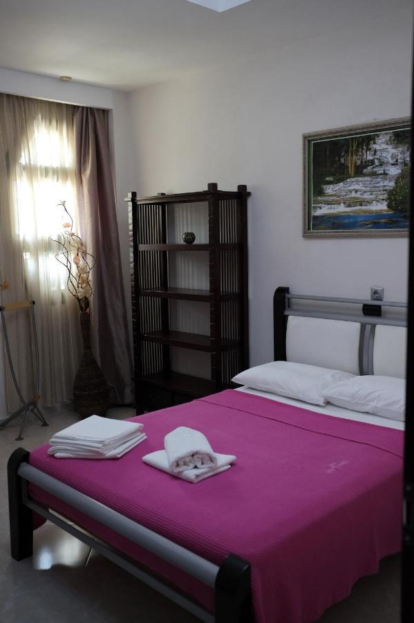 Irenes Apartment Kallithea  外观 照片