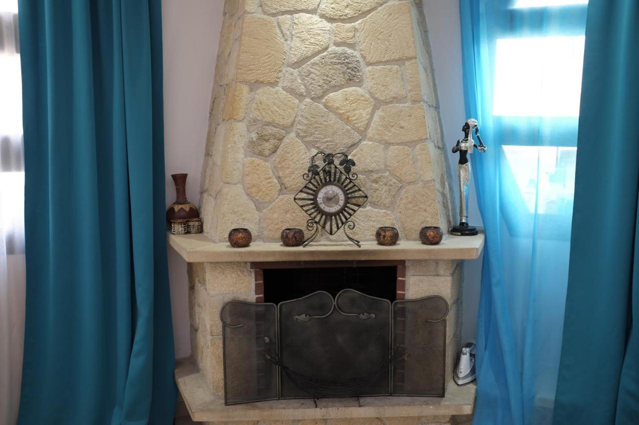 Irenes Apartment Kallithea  外观 照片